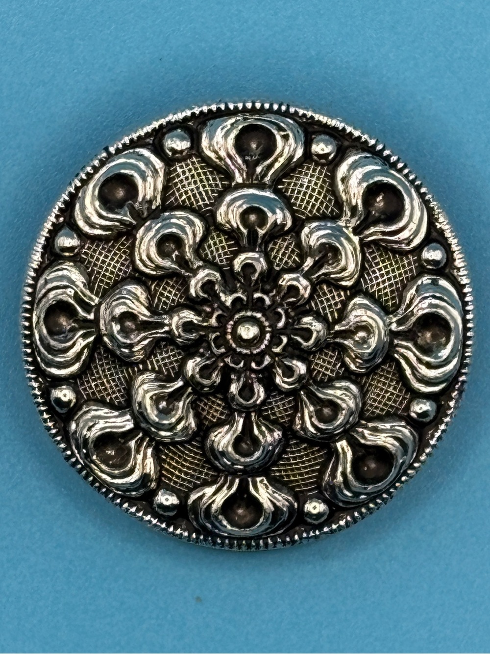 Silver-Tone Floral Filigree scarf clip- Silver